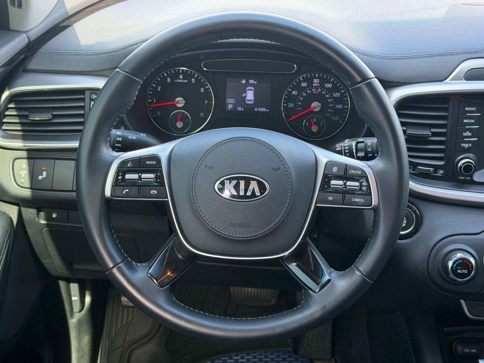 Used 2020 Kia Sorento S image 16