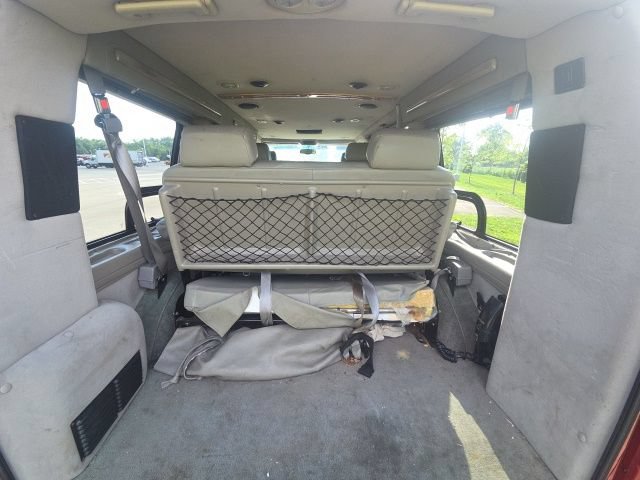 Used 2002 GMC Savana 1500 w/ SLE Marketing Option Pkg 3 RWD image 13