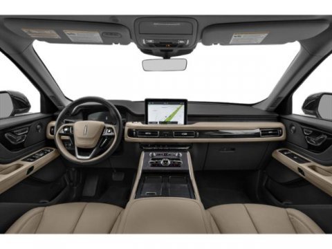 Used 2020 Lincoln Aviator Reserve w/ Equipment Group 202A image 8