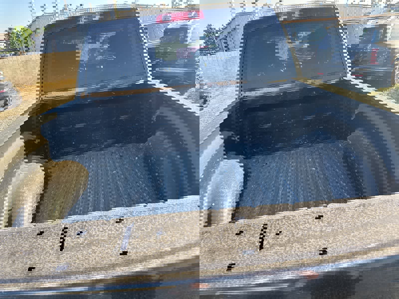 Used 2018 RAM 1500 Express w/ Express Value Package image 16