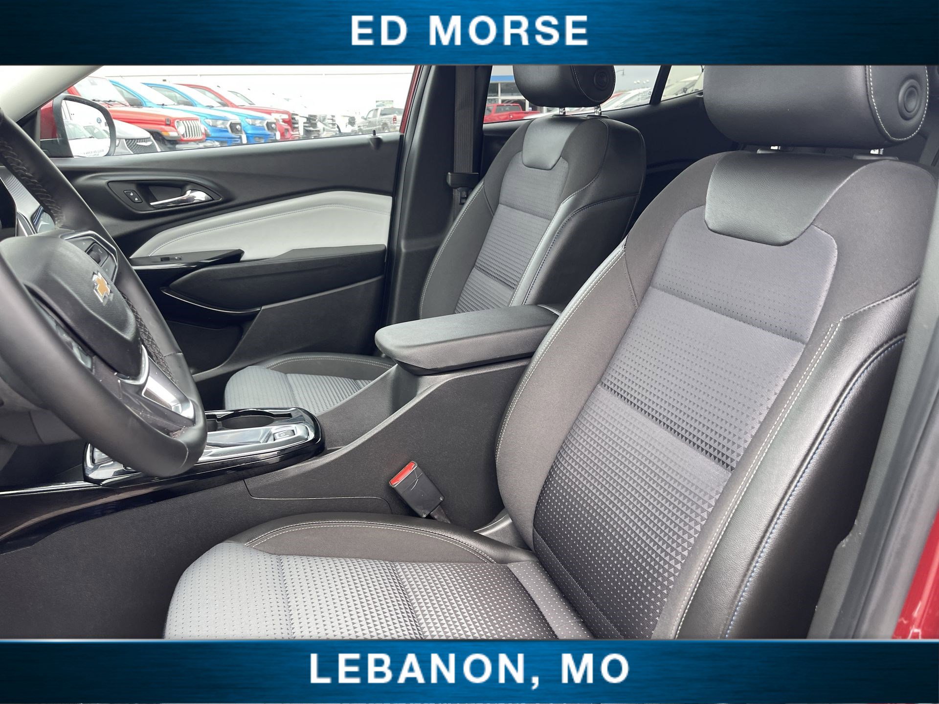 Certified 2025 Chevrolet Trax LT w/ LT Convenience Package FWD image 18