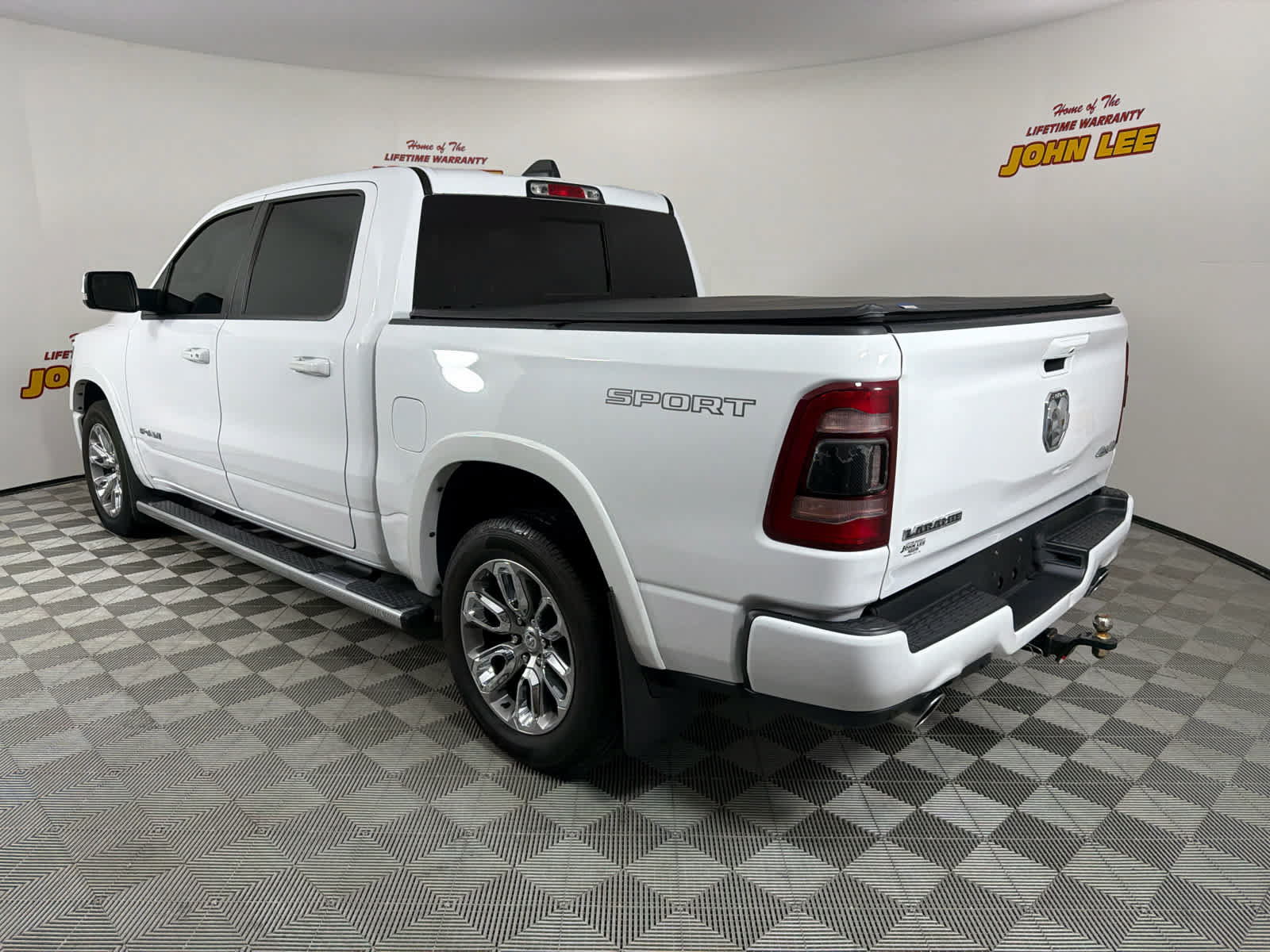 Used 2021 RAM 1500 Laramie w/ Sport Appearance Package AWD/4WD image 3