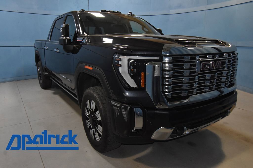 Used 2024 GMC Sierra 2500 Denali w/ Denali Reserve Package AWD/4WD image 1