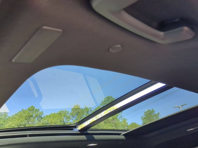 New 2027 Chevrolet Traverse RS AWD/4WD image 16