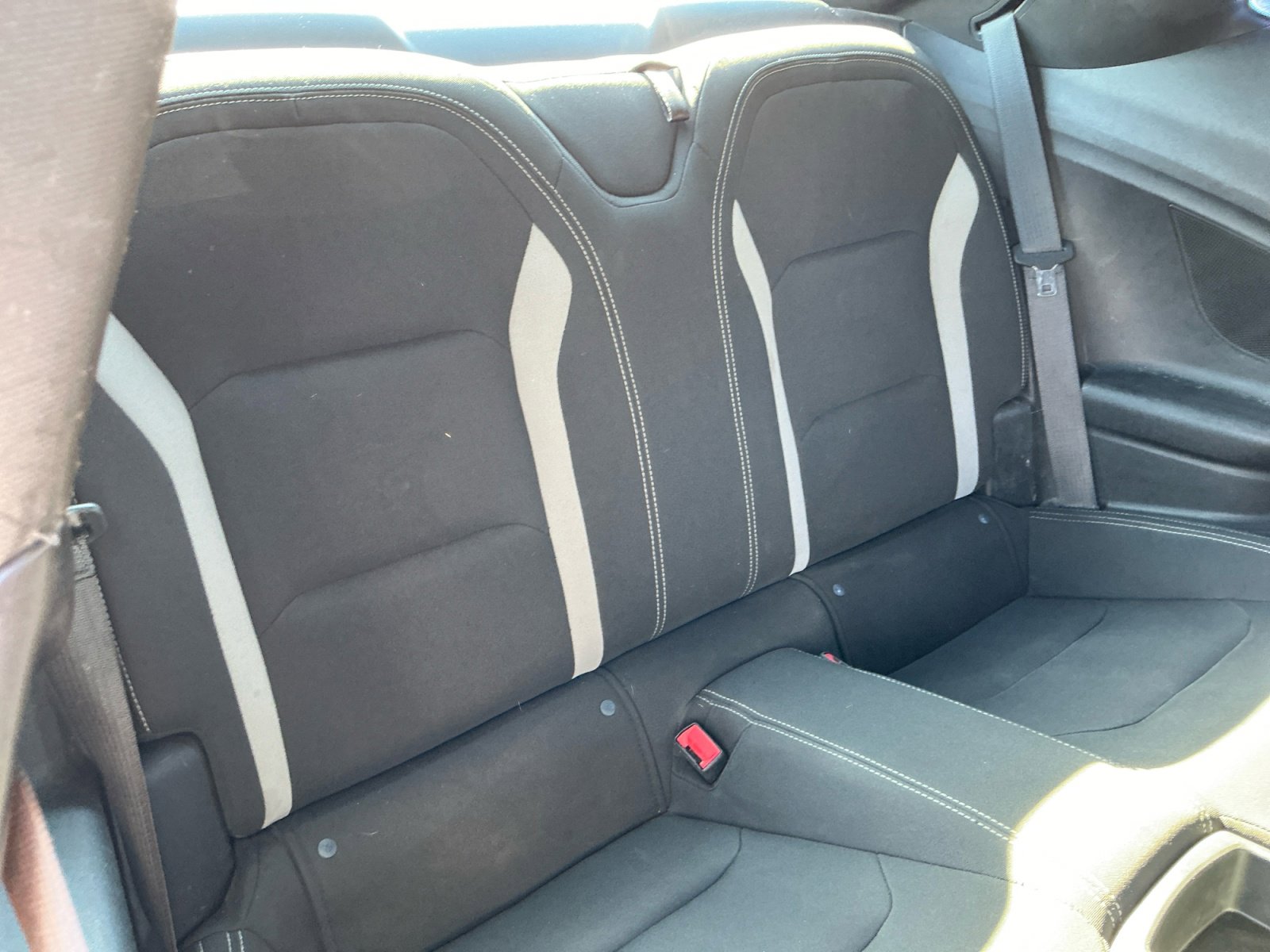 Used 2020 Chevrolet Camaro LT w/ RS Package image 20