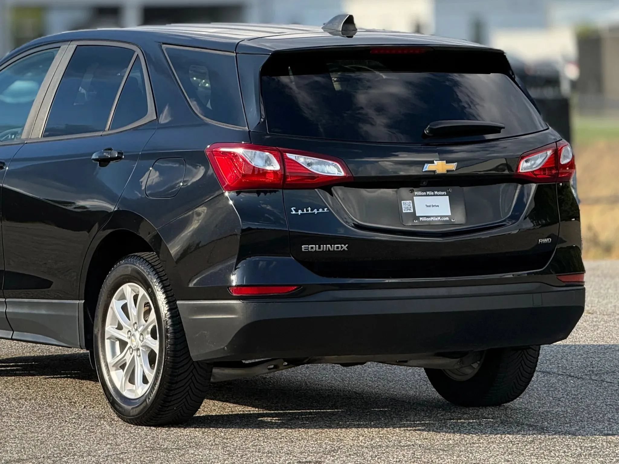 Used 2020 Chevrolet Equinox LS w/ LS Convenience Package AWD/4WD image 16