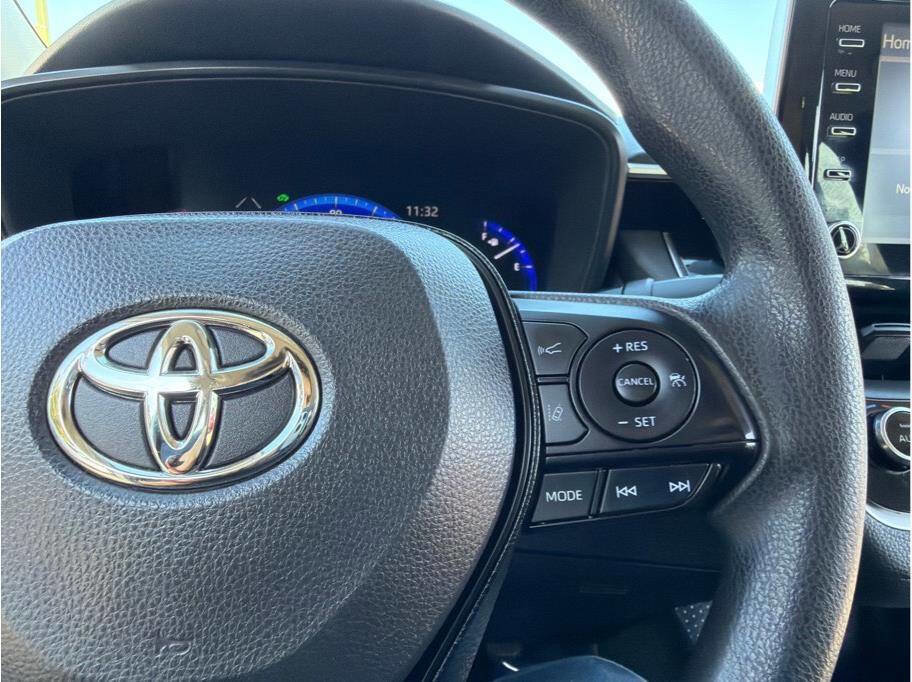 Used 2020 Toyota Corolla LE image 8