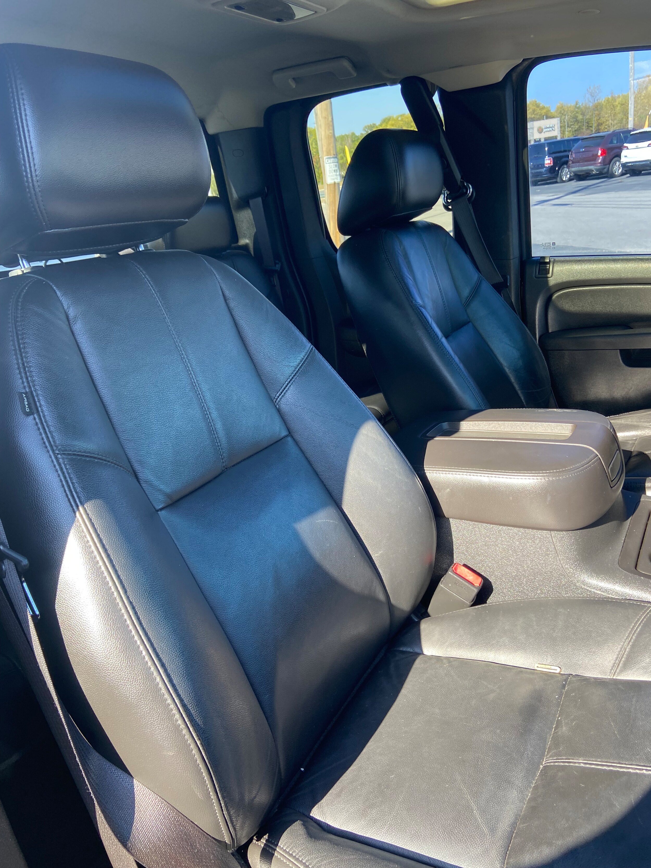 Used 2010 Chevrolet Silverado 1500 LTZ w/ Convenience Package image 14