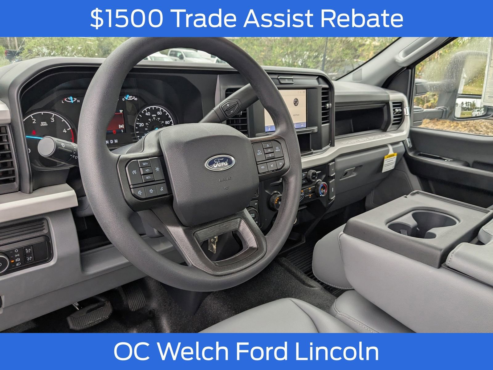 New 2025 Ford F550 4x4 Regular Cab Super Duty image 17