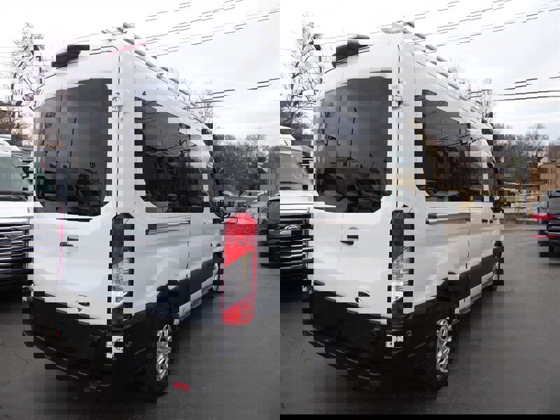 Used 2019 Ford Transit 350 XLT image 7