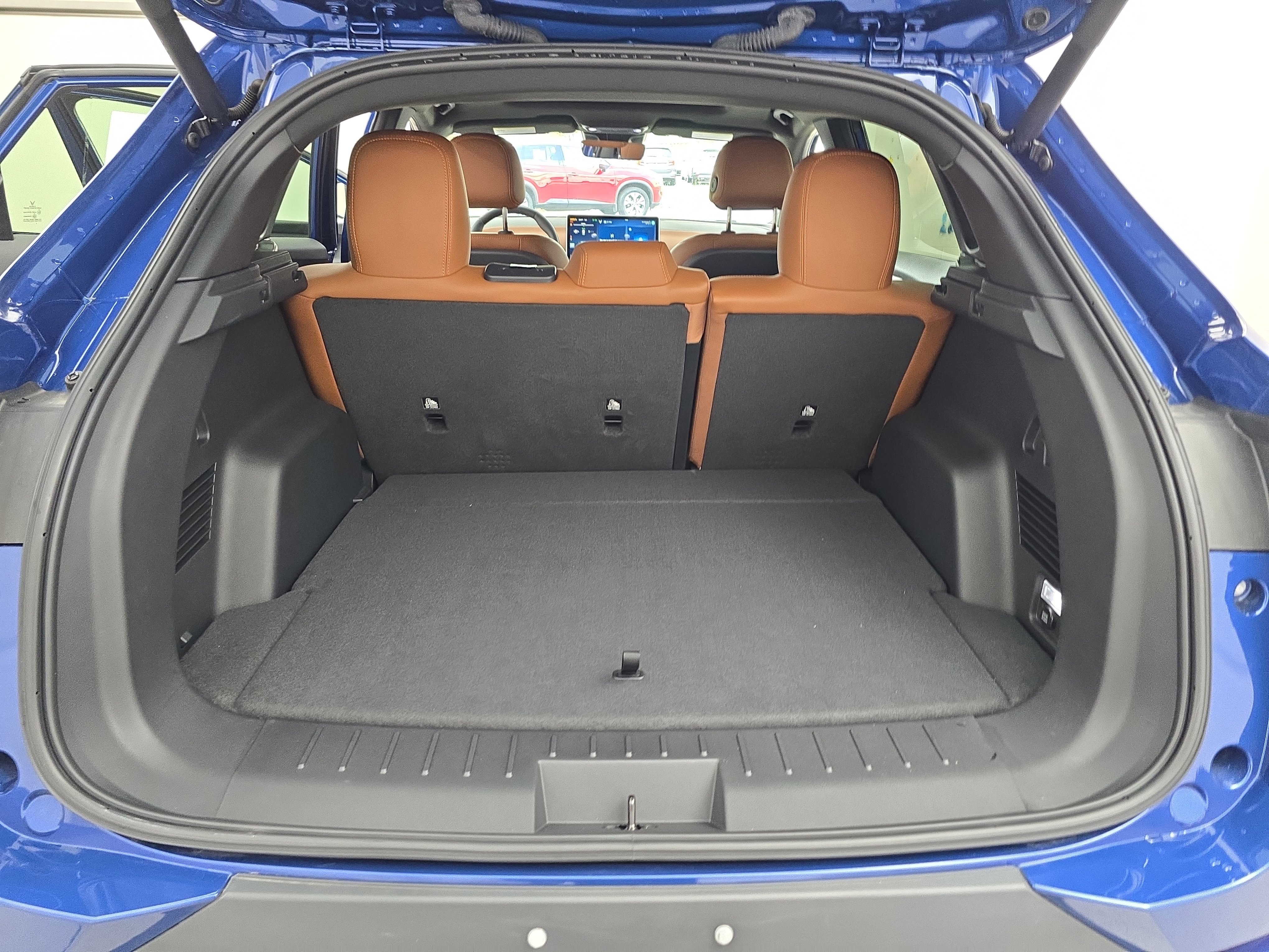 New 2025 VinFast VF 8 Plus image 12