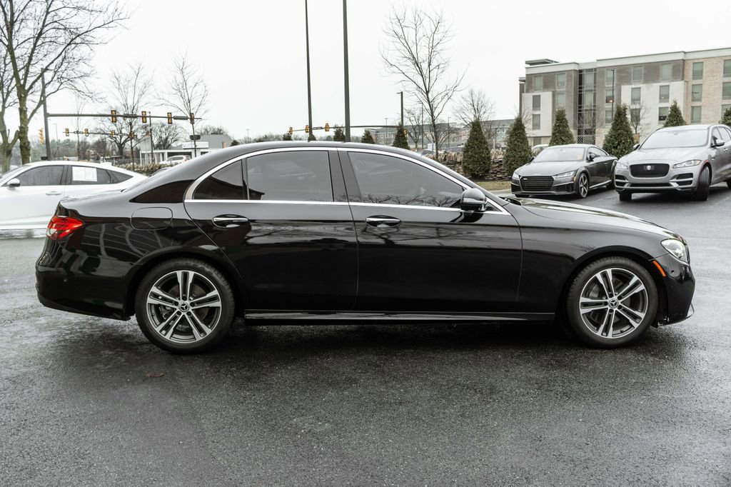 Used 2021 Mercedes-Benz E 350 4MATIC Sedan image 3