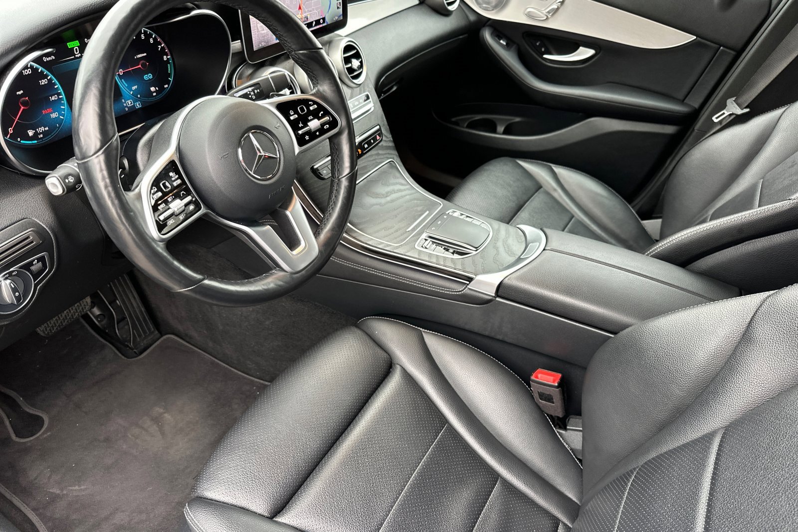 Used 2020 Mercedes-Benz GLC 350e GLC 350e image 9