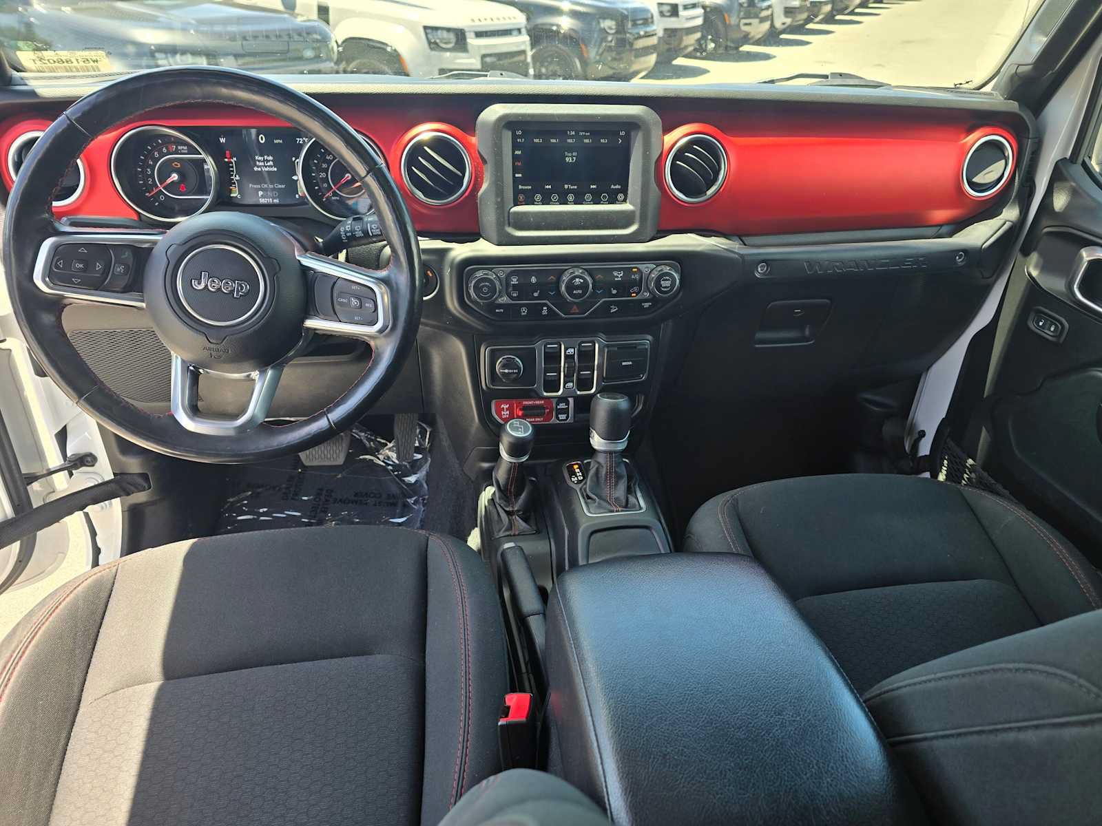Used 2021 Jeep Wrangler Unlimited Rubicon w/ Cold Weather Group AWD/4WD image 20
