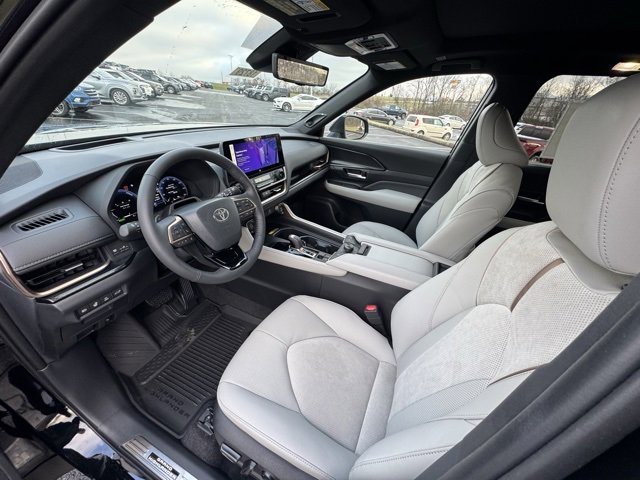 New 2026 Toyota Grand Highlander AWD Hybrid image 13