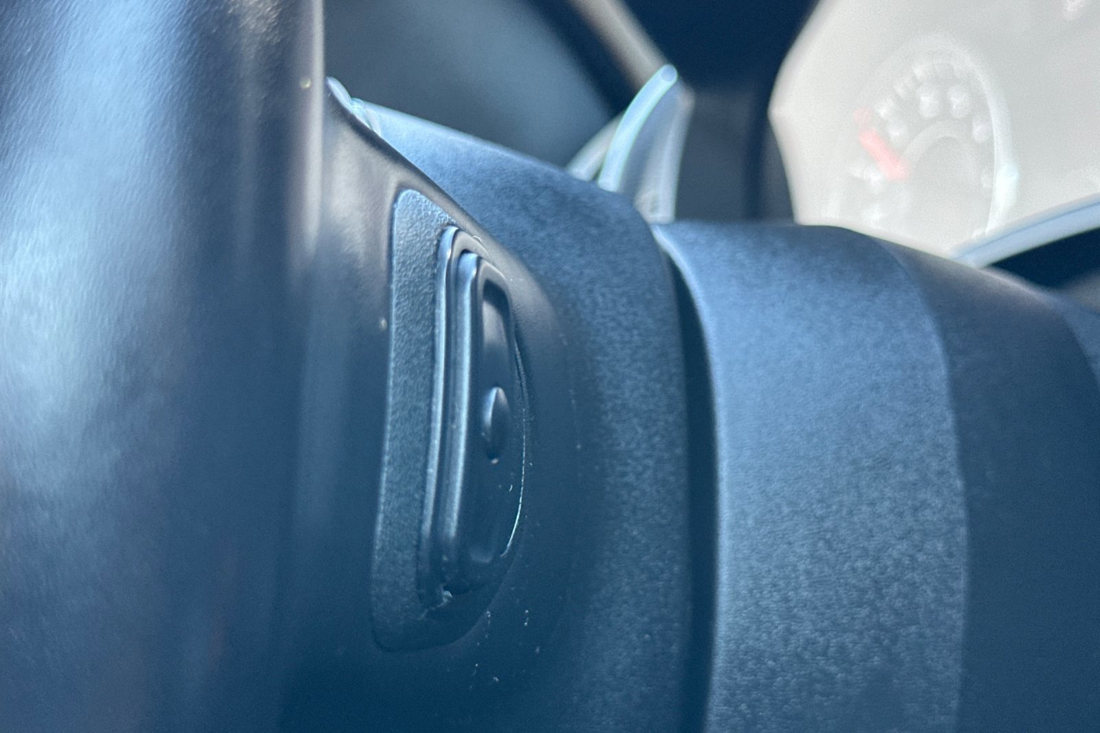 Used 2021 RAM 1500 Laramie AWD/4WD image 38