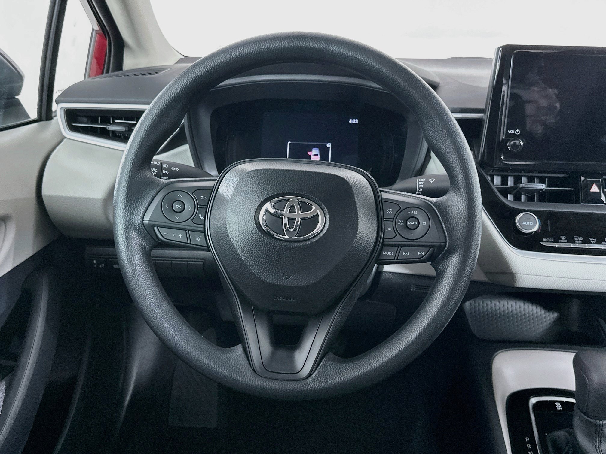 Used 2026 Toyota Corolla LE FWD image 18