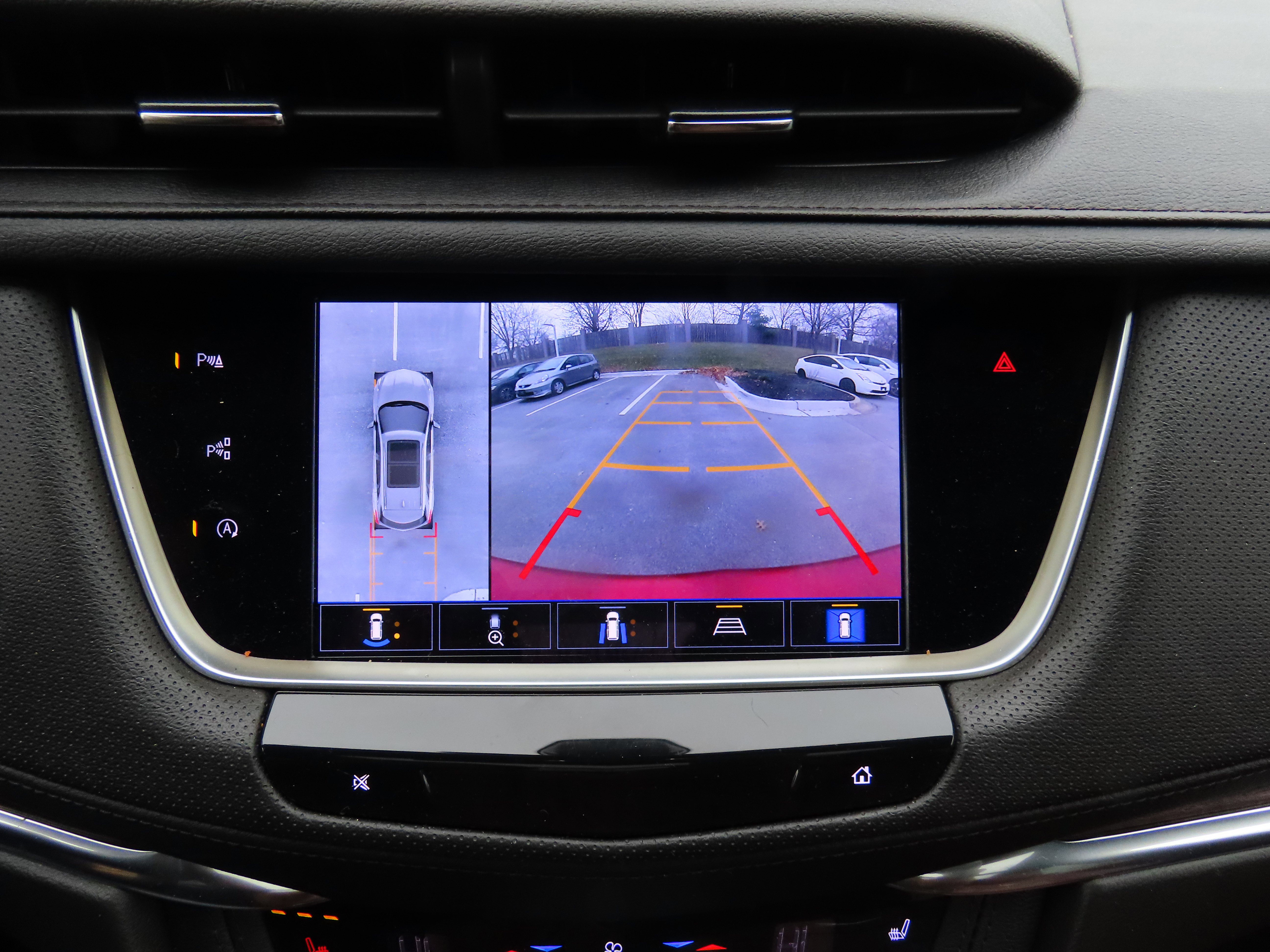 Used 2022 Cadillac XT5 Premium Luxury w/ Technology Package image 29