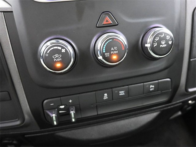 Used 2015 RAM 2500 Tradesman w/ Chrome Appearance Group image 21