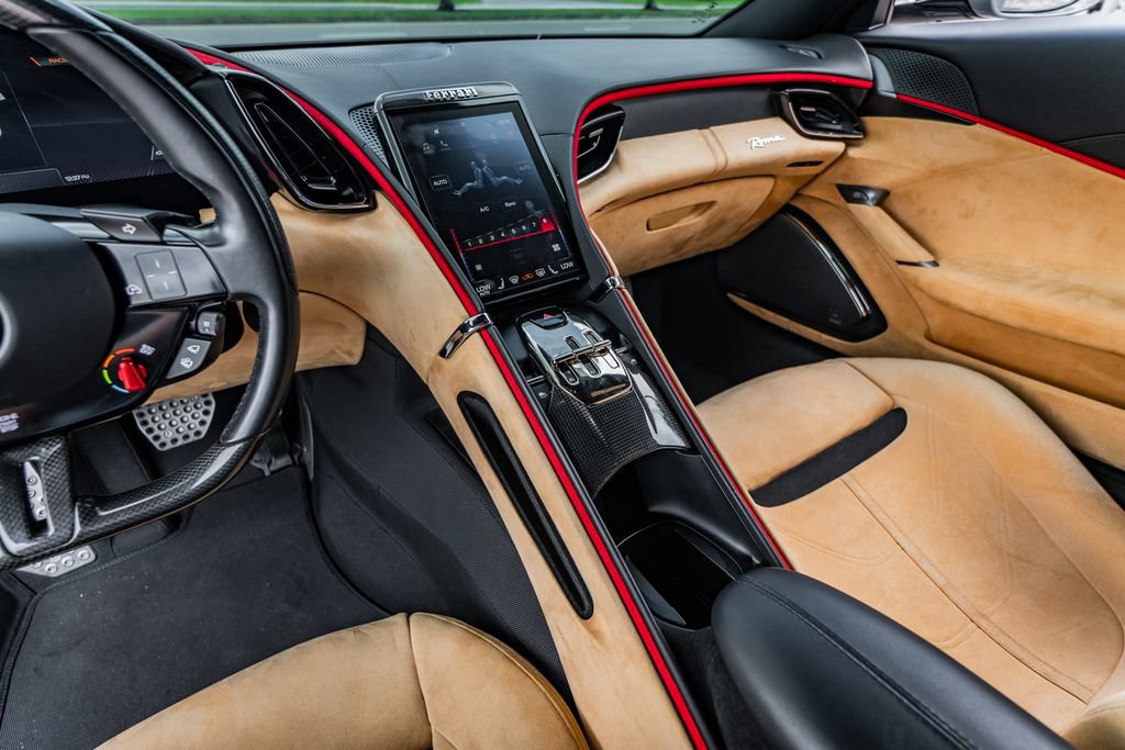 Used 2022 Ferrari Roma RWD image 30