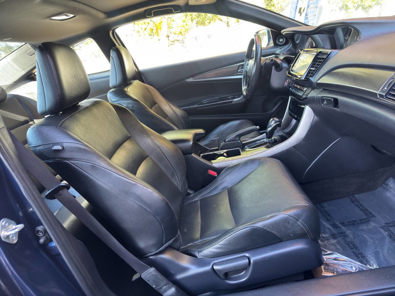 Used 2017 Honda Accord EX-L image 13