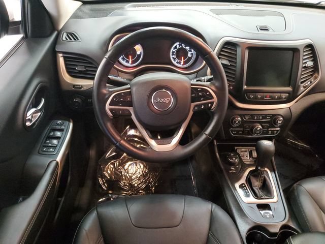 Used 2018 Jeep Cherokee Limited w/ Technology Group AWD/4WD image 14