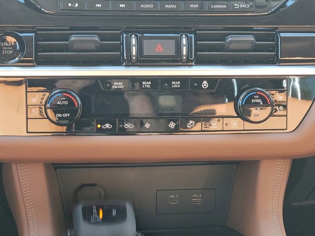 New 2025 Nissan Pathfinder Platinum w/ Black Appearance Package image 25