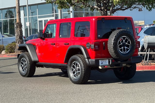 Used 2025 Jeep Wrangler Unlimited Rubicon AWD/4WD image 6