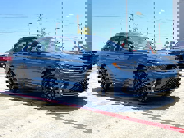 New 2025 Volkswagen Jetta SE image 6