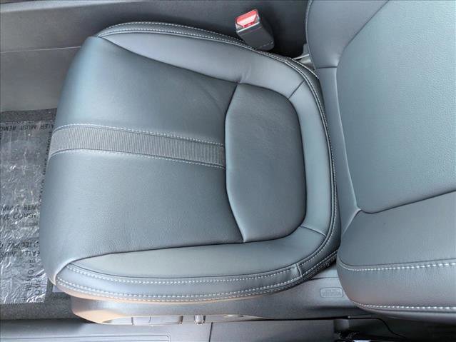 New 2025 Honda Pilot Touring image 4