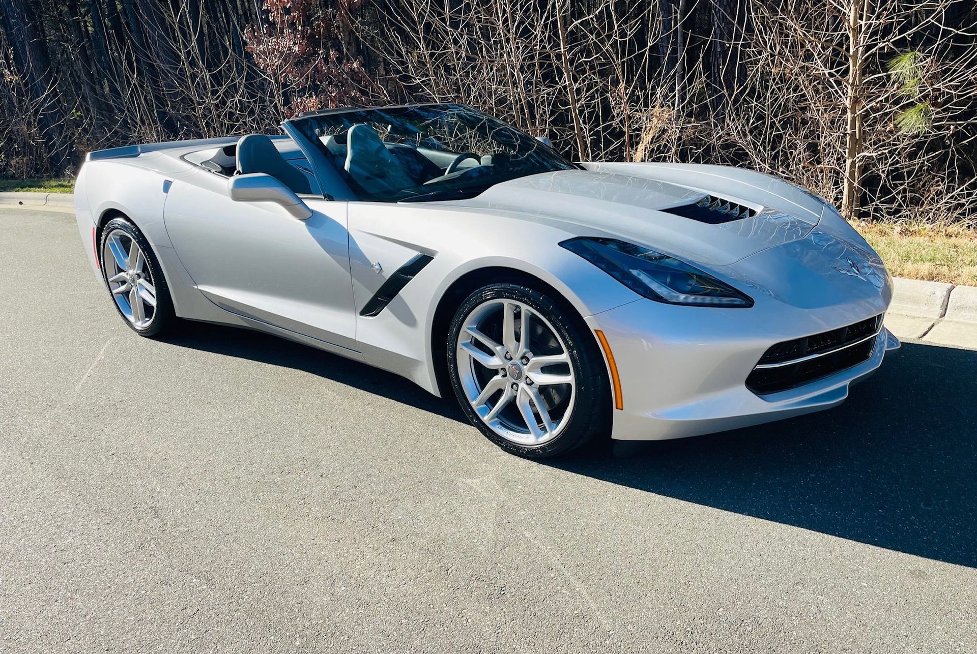 Used 2015 Chevrolet Corvette Stingray Convertible w/ 2LT Preferred Equipment Group image 20