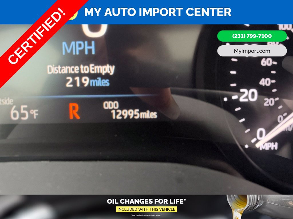 Certified 2026 Toyota Sienna XLE FWD image 19
