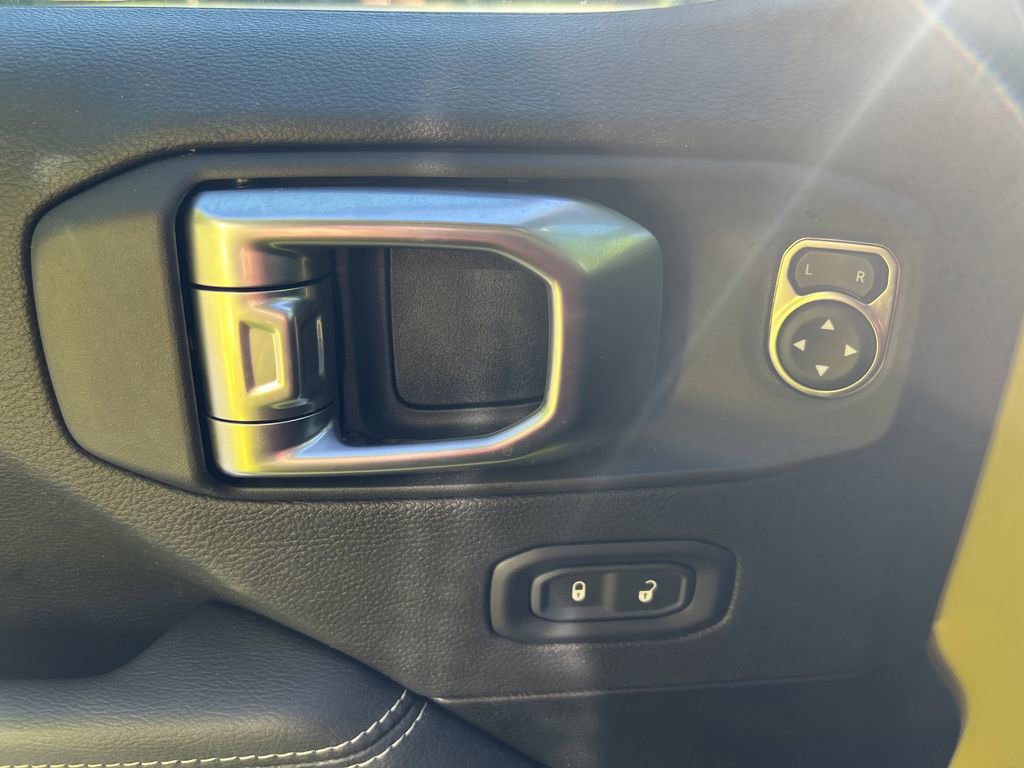 Used 2023 Jeep Wrangler Unlimited Sahara w/ Dual Top Group image 13