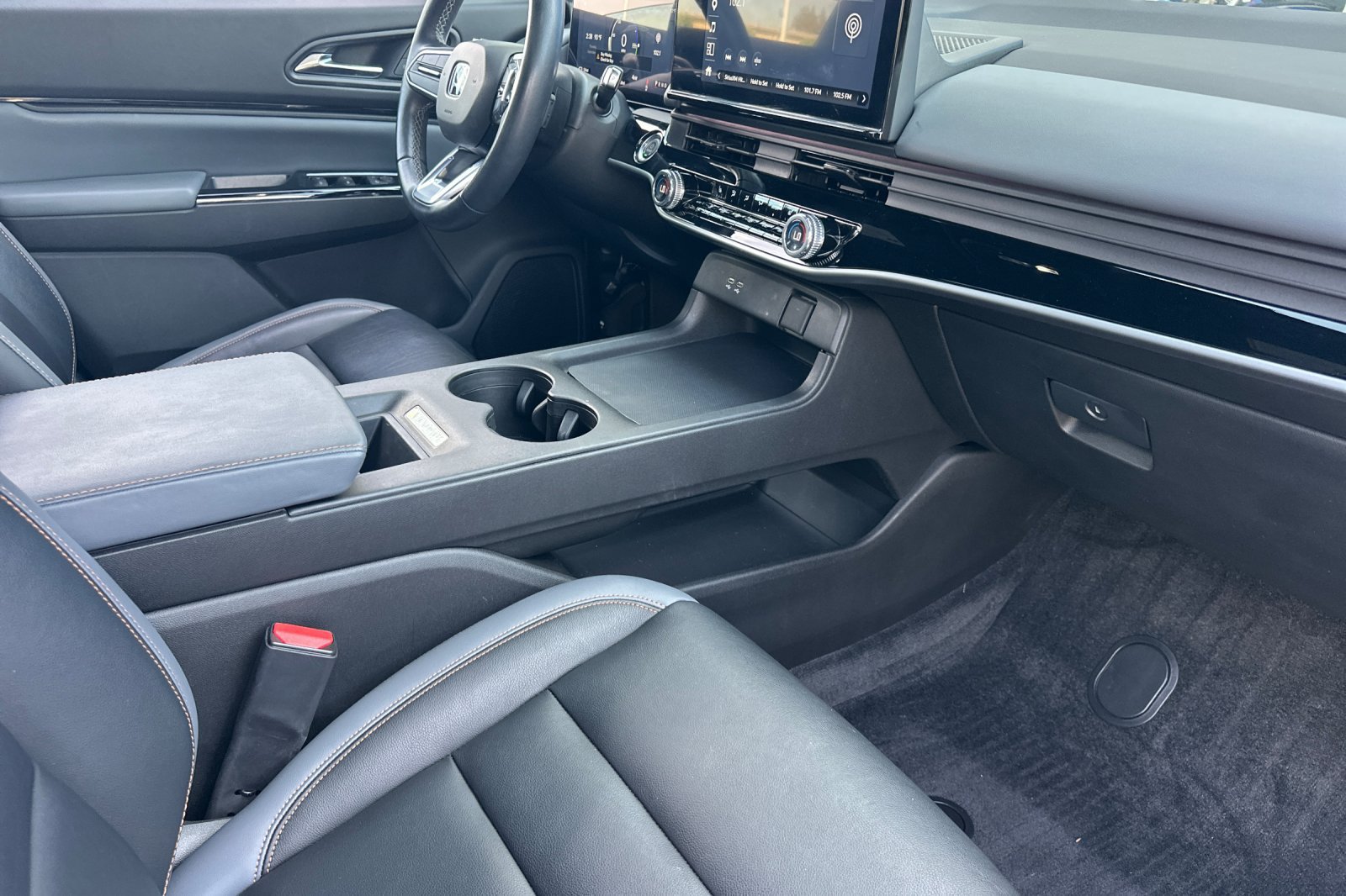 Used 2024 Honda Prologue Touring image 16