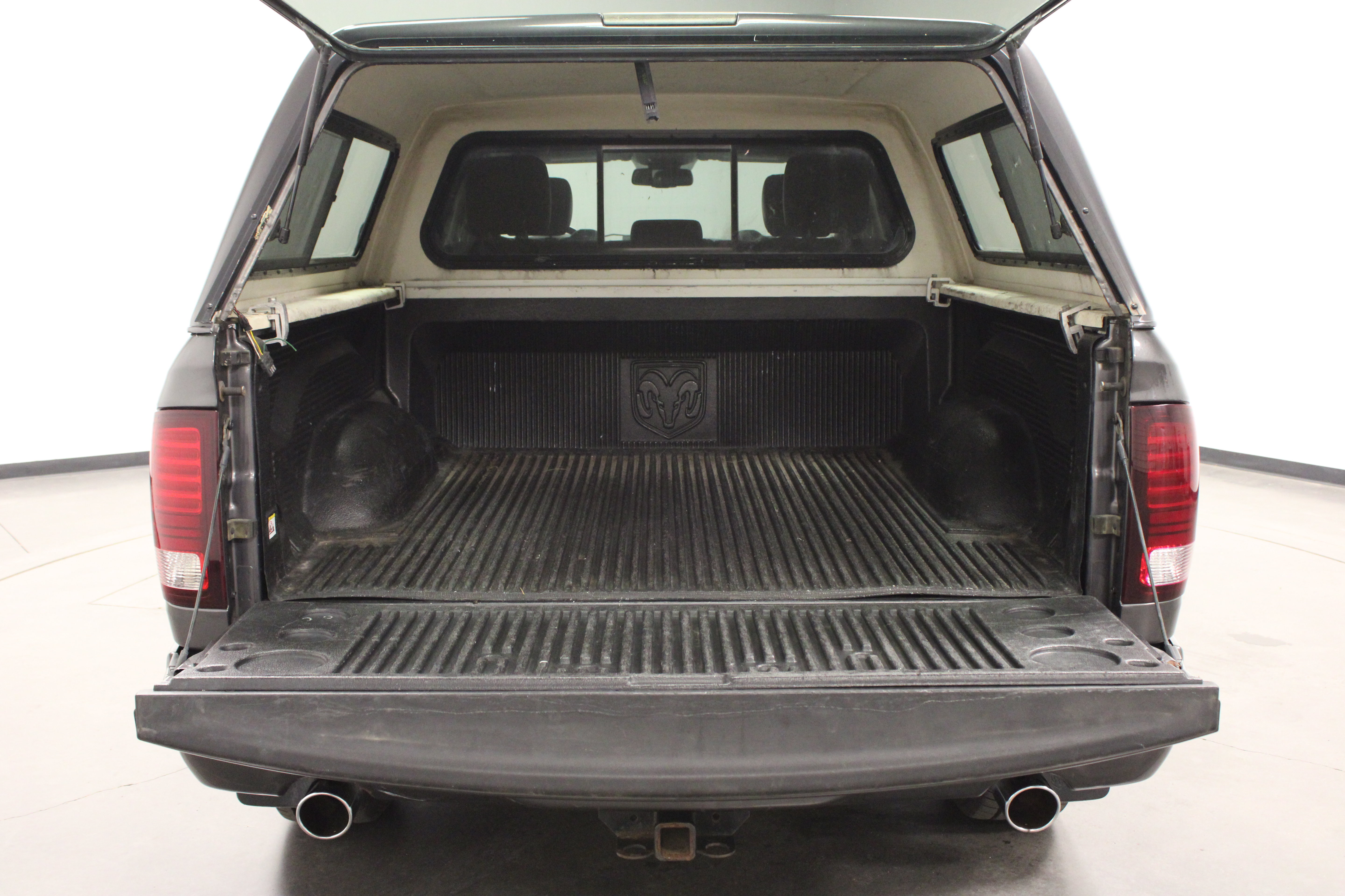Used 2016 RAM 1500 Sport RWD image 14
