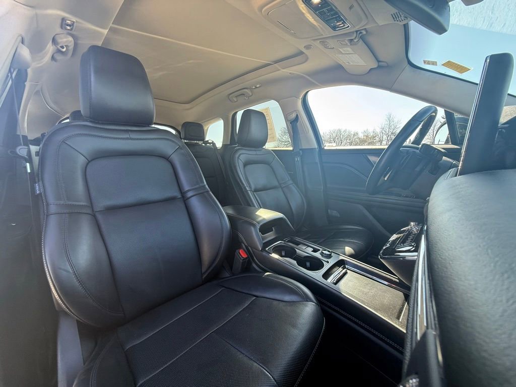 Used 2023 Lincoln Corsair Reserve w/ Equipment Group 201A image 32