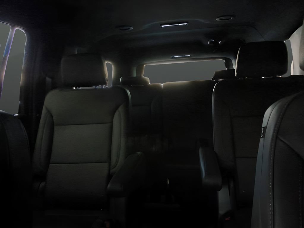 Used 2026 Chevrolet Suburban Z71 w/ Comfort Package image 30