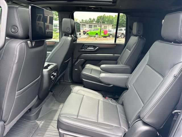 New 2026 GMC Yukon XL Denali w/ Denali Reserve Package AWD/4WD image 23