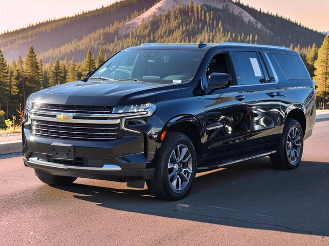 Used 2024 Chevrolet Suburban LT RWD image 4