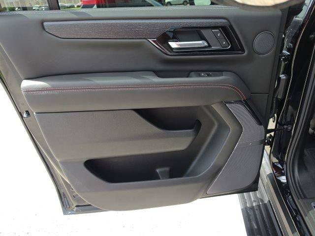 New 2026 GMC Yukon XL AT4 Ultimate AWD/4WD image 21