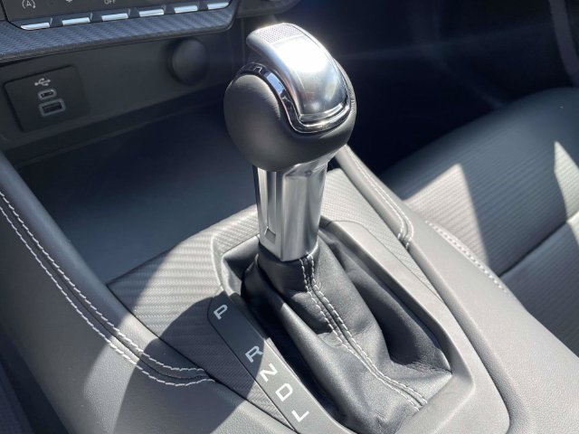 Used 2025 Ford Mustang Premium RWD image 10