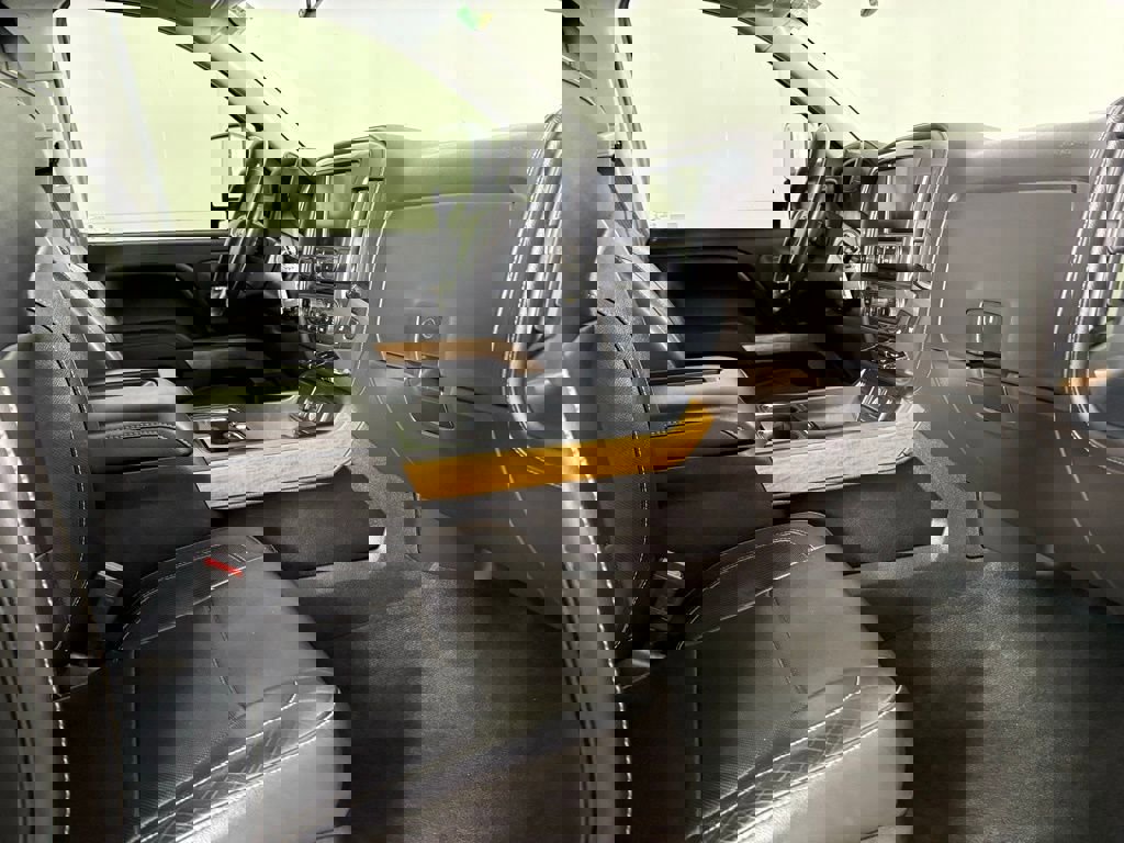 Used 2017 Chevrolet Silverado 1500 LTZ image 28