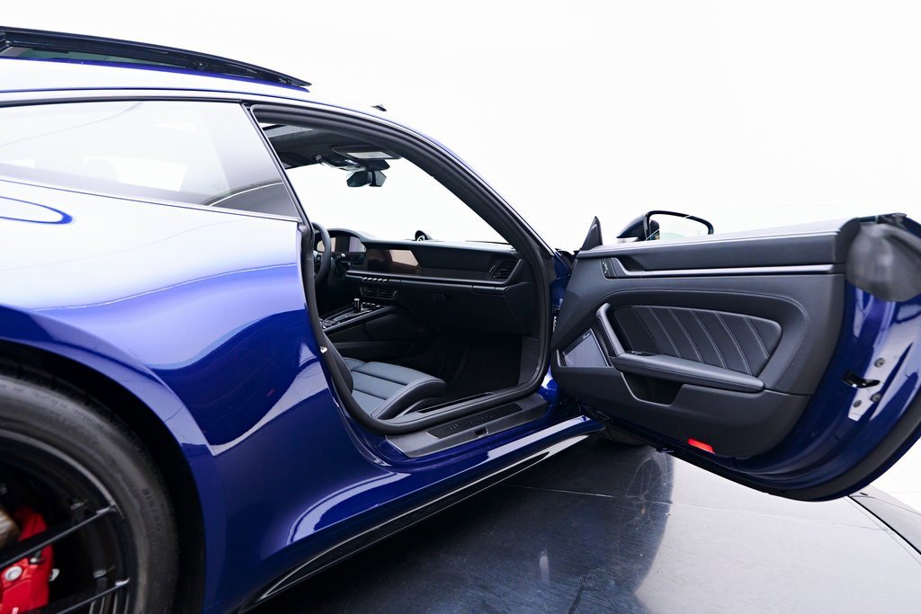 Used 2026 Porsche 911 Carrera GTS image 35