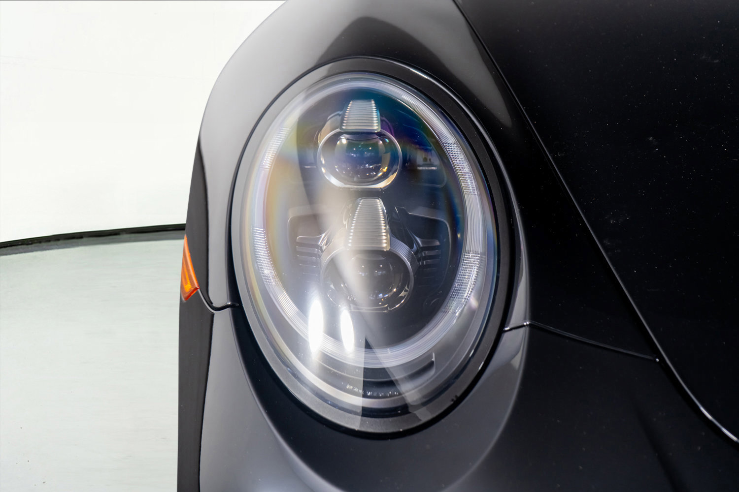 Used 2019 Porsche 911 Turbo w/ Light Design Package image 22