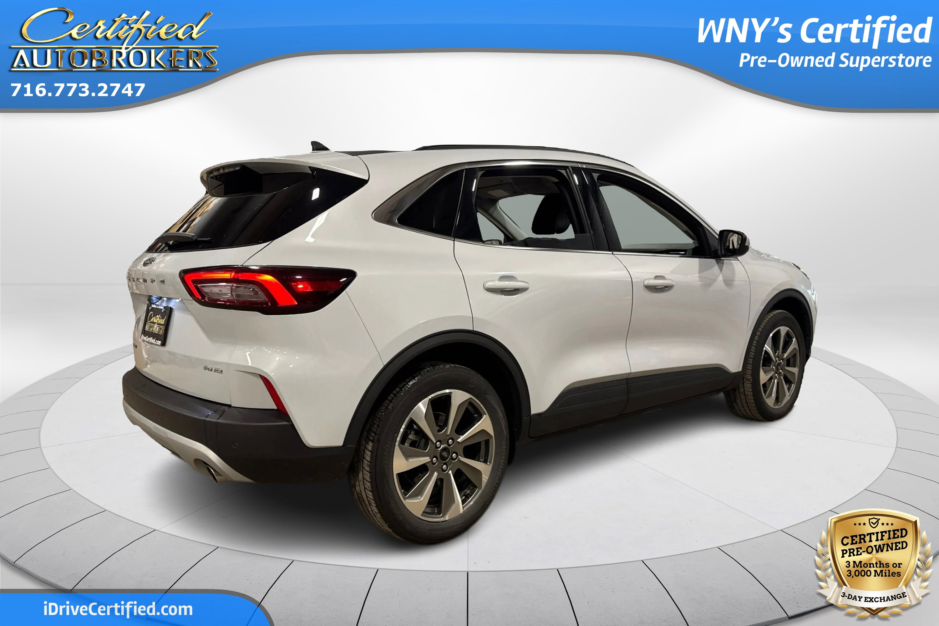 Used 2025 Ford Escape Platinum AWD/4WD image 6