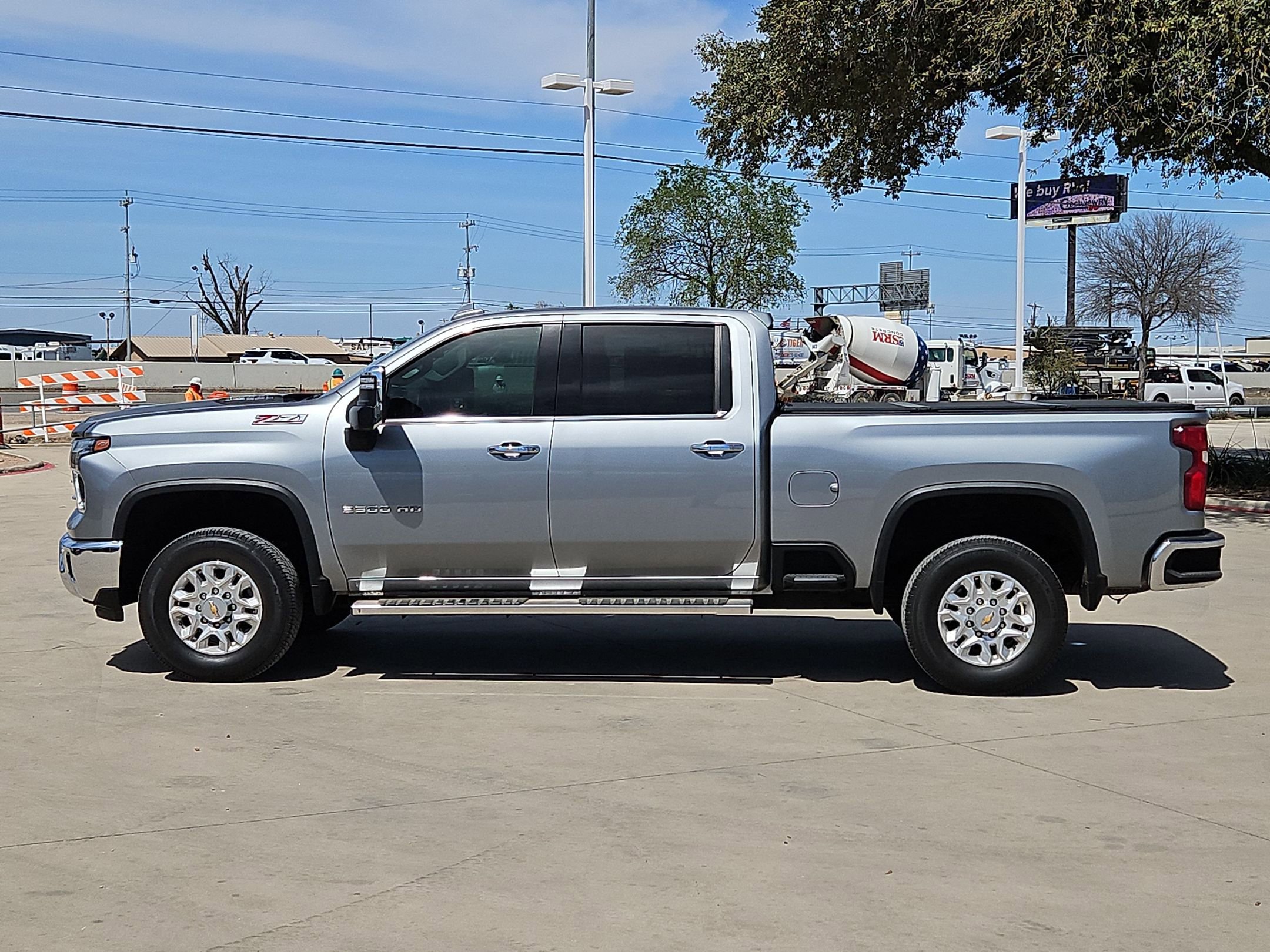 Certified 2024 Chevrolet Silverado 2500 LTZ w/ LTZ Convenience Package image 6