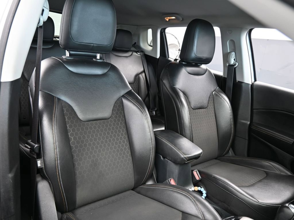 Used 2020 Jeep Compass Latitude image 43