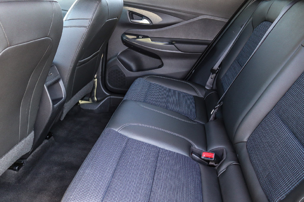 Used 2025 Buick Envista Preferred FWD image 20