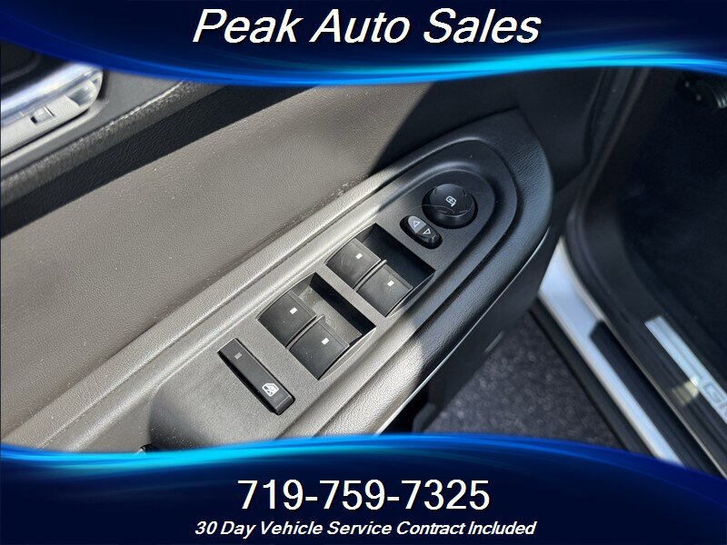 Used 2012 GMC Acadia SLT image 14