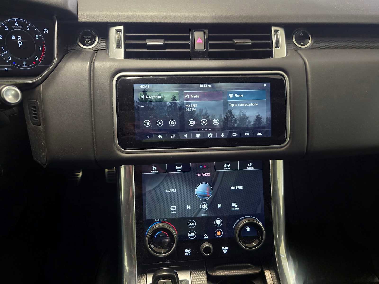 Used 2019 Land Rover Range Rover Sport Supercharged AWD/4WD image 28